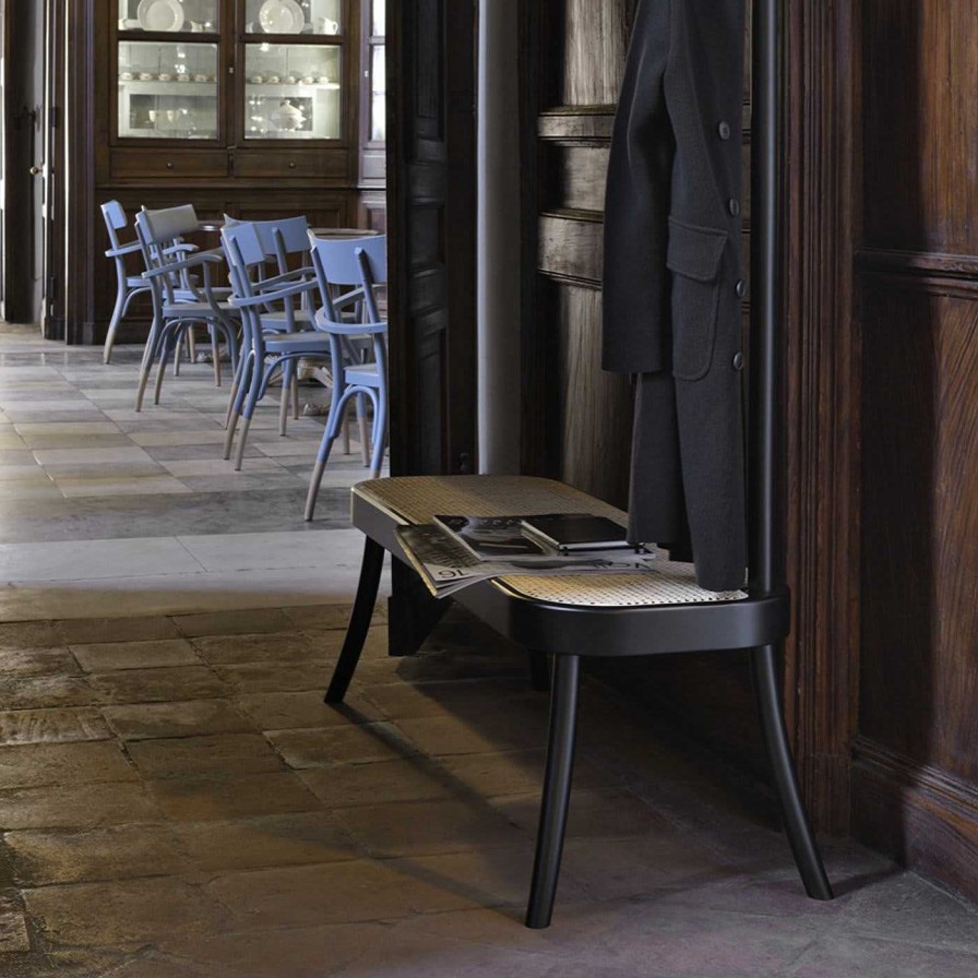 Mobilier Gebrüder Thonet Vienna GmbH (GTV) – Wiener GTV Design Bancs | Porte-Manteau Noir Bench By Front