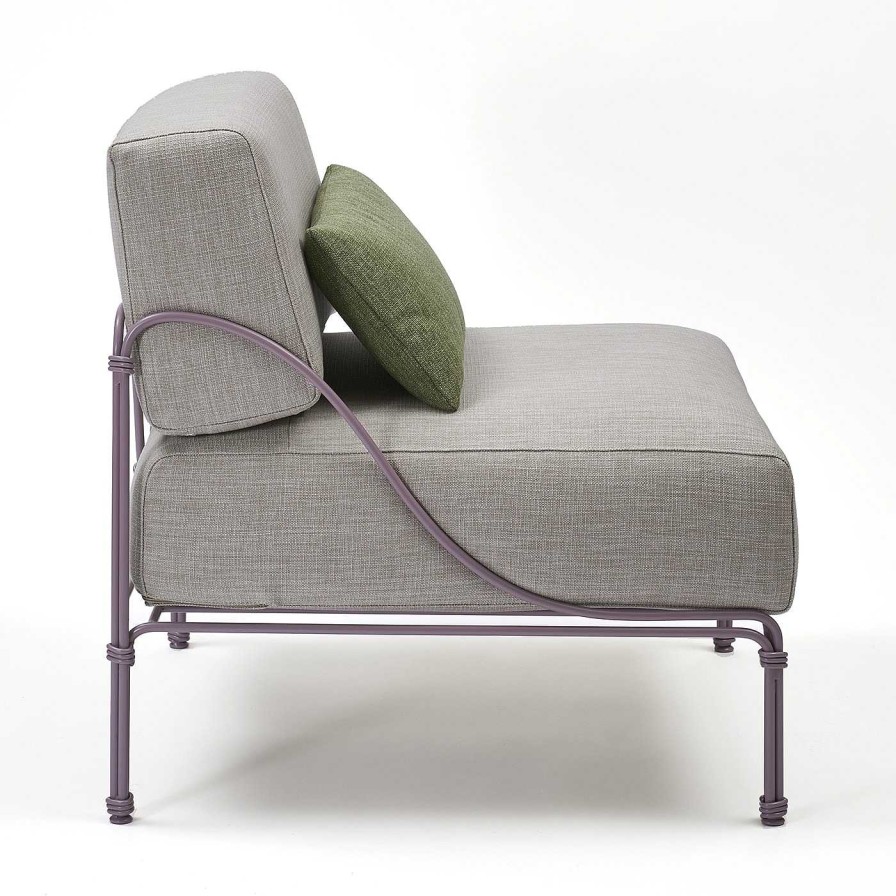 Mobilier Officina Ciani Fauteuils D'Exterieur | Fauteuil Vitis Lilas Et Gris Par Ciarmroli Queda Studio