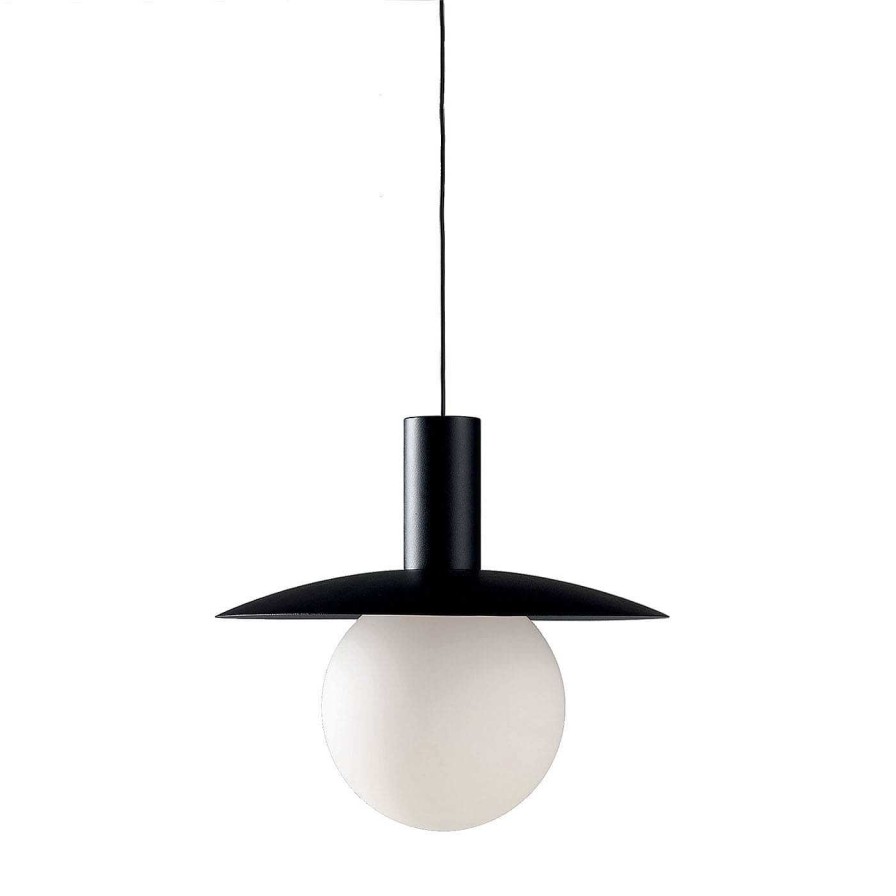 Eclairage Egoluce Suspensions | Lampe Noire Newton #1