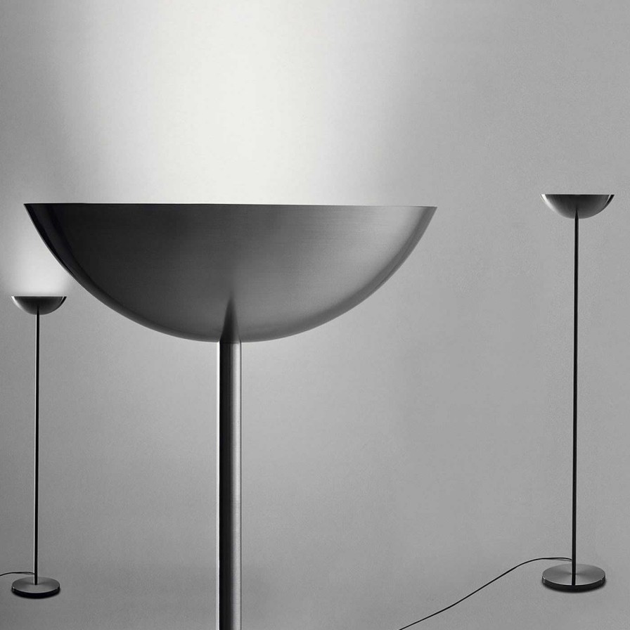 Eclairage Martinelli Luce Lampadaires | Lampadaire V.D.L. Par Richard Neutra