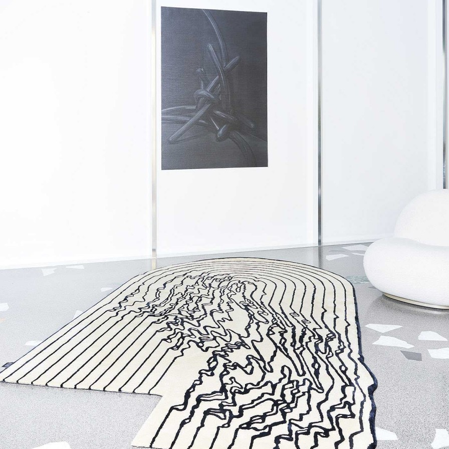 Decoration Carpet Edition | The Floor Is Lava - Tapis Noir Et Blanc Lava Line De Placee