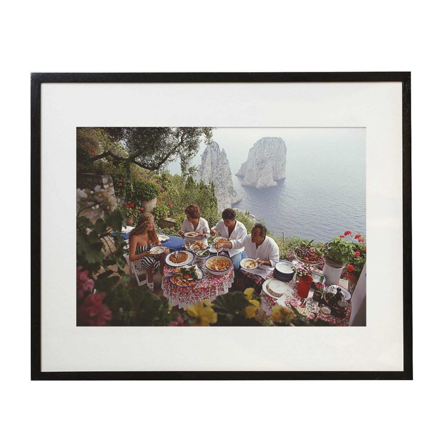 Art Getty Images L'Italie A Travers L'Objectif | Dining Al Fresco On Capri Impression Encadree Par Slim Aarons